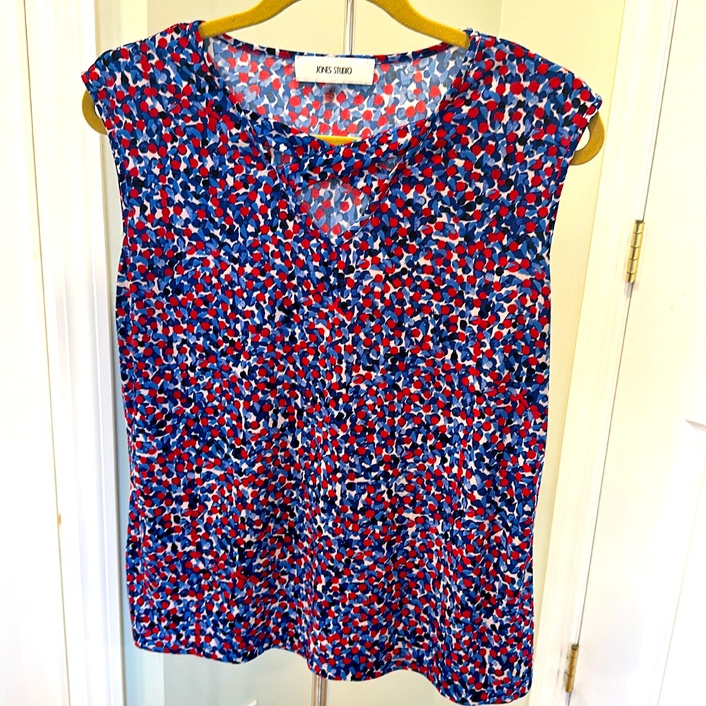 Bold Red and Blue Pattern Shirt – A Statement Piece for Any Wardrobe!